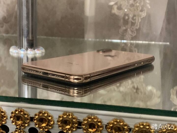 iPhone Xs, 64 ГБ