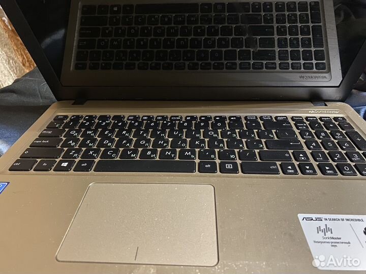 Ноутбук asus