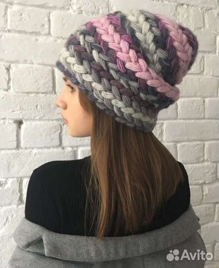 Шапка женская Вязаная крючком