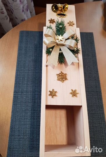 Подарочная новогодняя коробка (дерево)