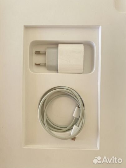 iPad pro 12.9 4 поколения 256gb + apple pencil 2