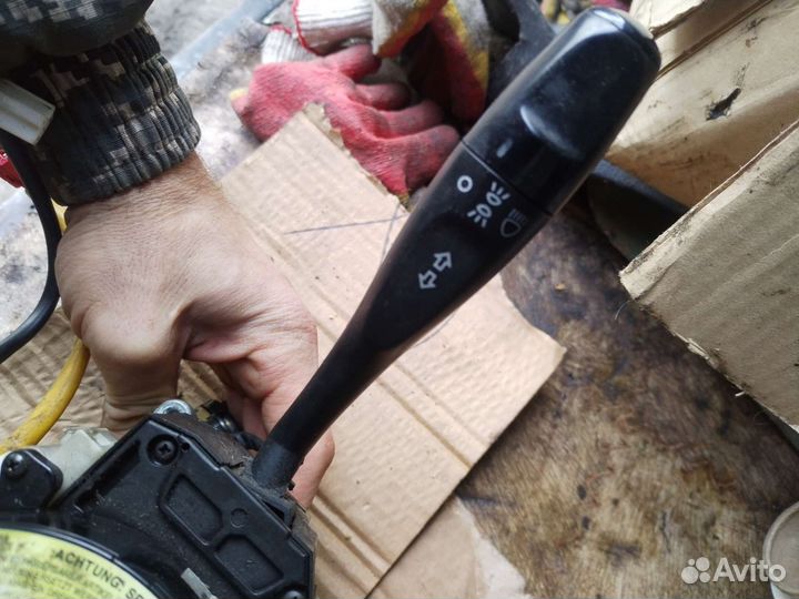 Подрулевые переключатели митсубиси каризма 1998г