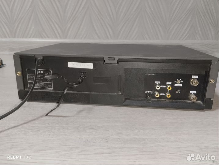 Видео проигрыватель LG