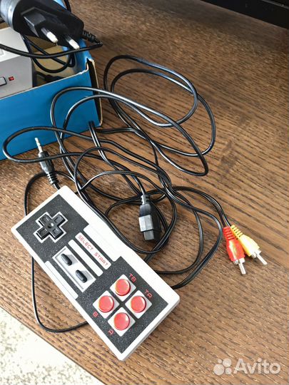 Игровая приставка dendy