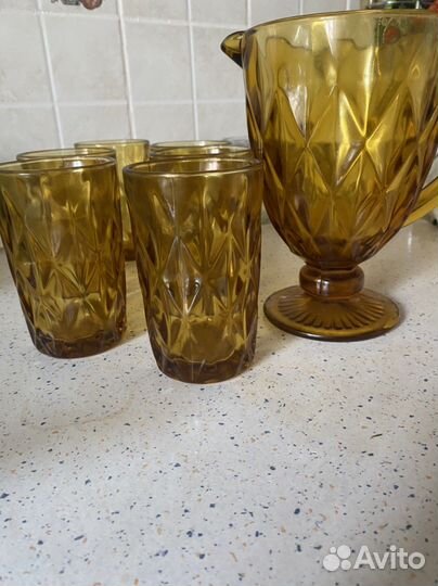 Графин со стаканами