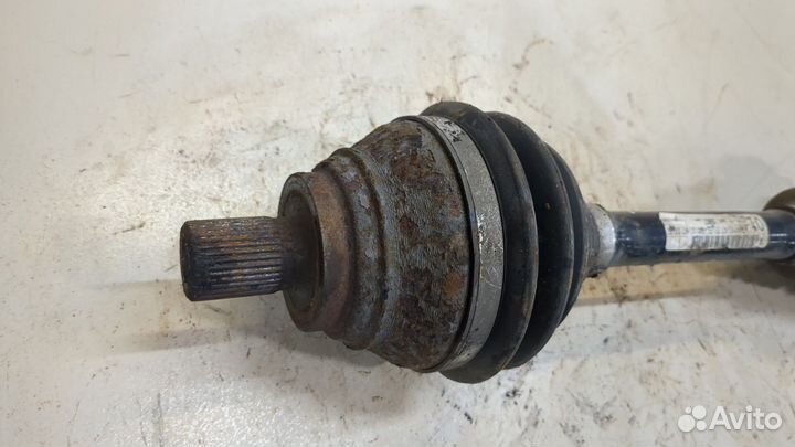 Полуось левая передняя Volkswagen Golf 6