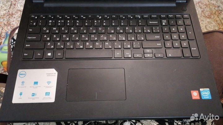 Ноутбук dell Inspiron 15