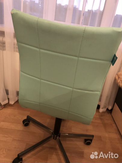 Компьютерное кресло