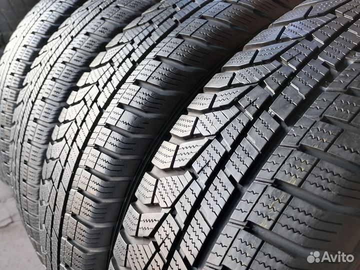 Hankook Winter I'Cept Evo2 W320 215/60 R17