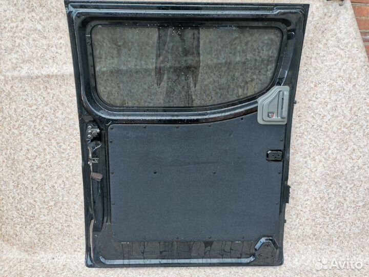 Дверь лев. зад. nissan NV350 caravan