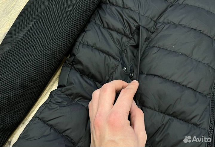 Куртки Tommy Hilfinger комфортные