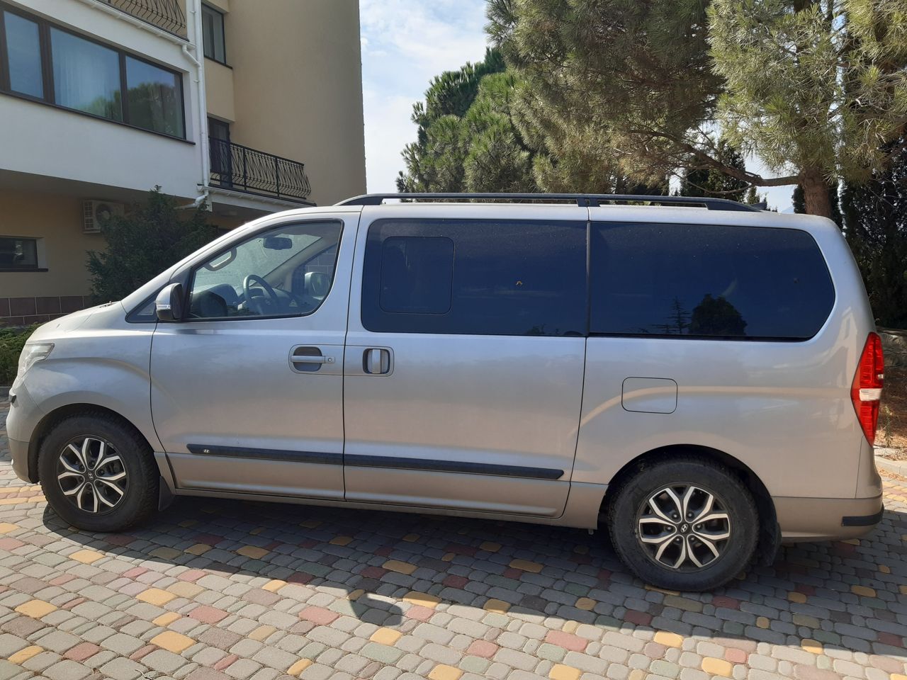 Hyundai H-1: фото владельца