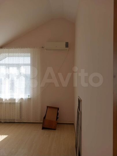 2-к. квартира, 60 м², 3/3 эт.