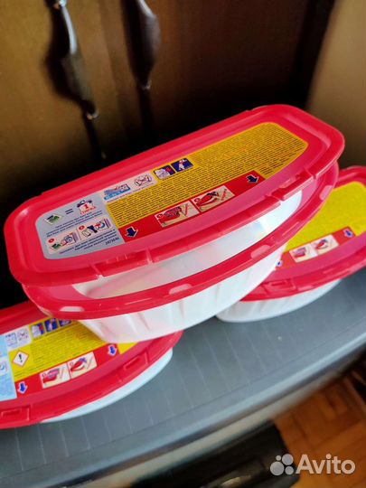 Коробки пластиковые 1,3 литра