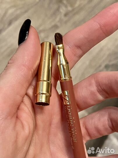 Estée lauder устойчивый карандаш для губ 04