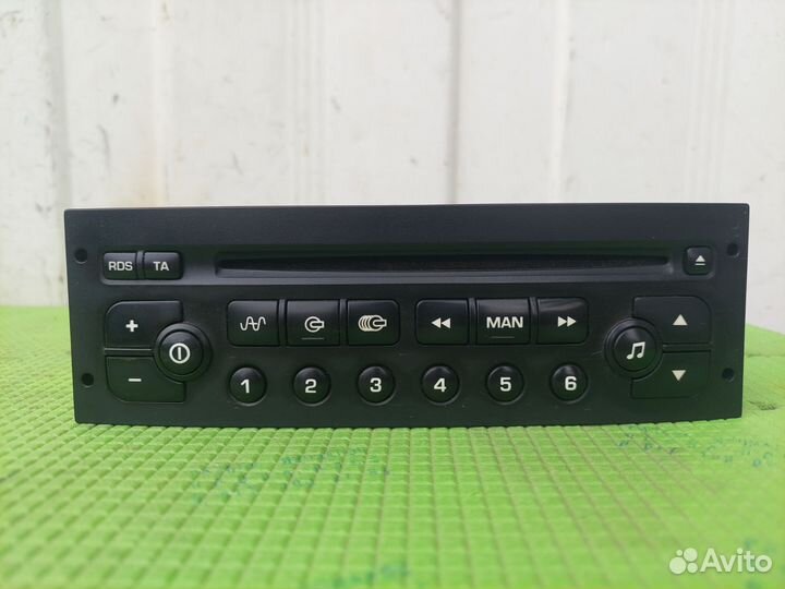 Штатная магнитола Peugeot 206