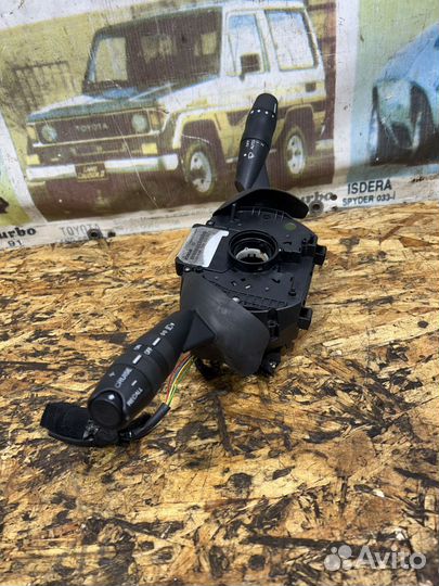 Подрулевые переключатели Мазерати Кватропорте 5 V