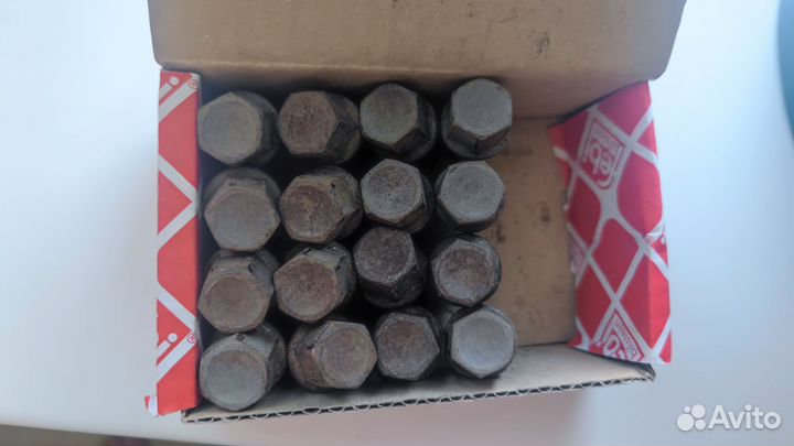 Колесные болты Fiat