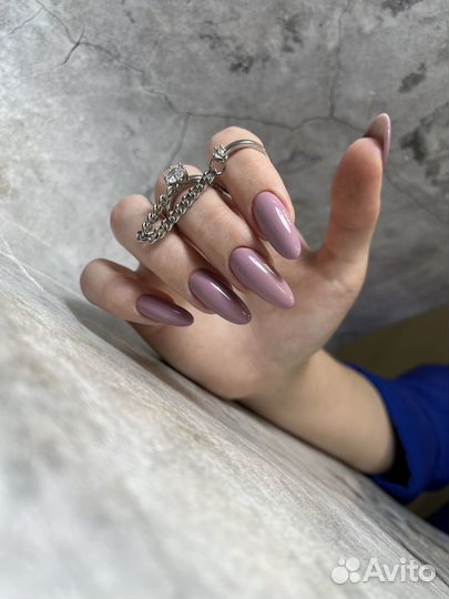 Требуются модели на маникюр