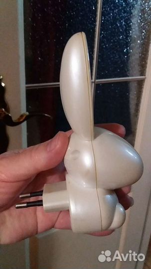 Заяц перламутровый ночник