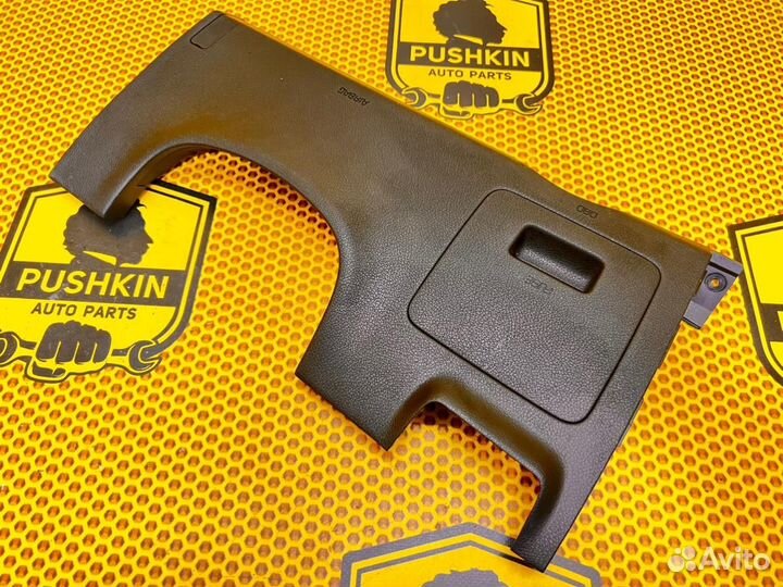 Пластина коленная Kia Stinger CK G4KL 2018