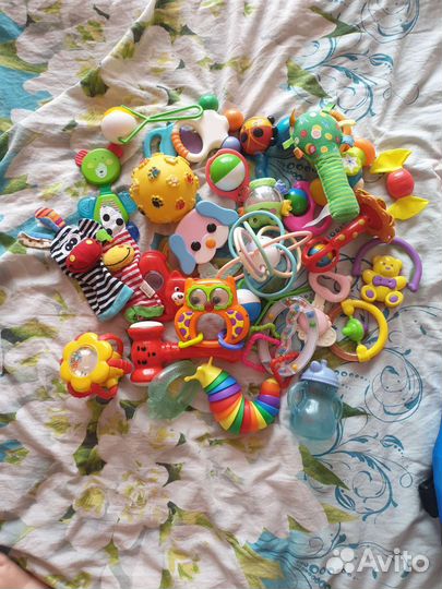 Игрушки погремушки