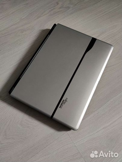 Ноутбук Fujitsu-Siemens Amilo Pi2530