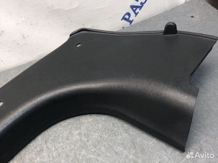 Обшивка порога правая Kia Picanto SA