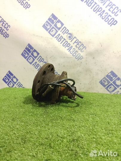 Ступица задняя левая Skoda Superb седан 1.8 AWT