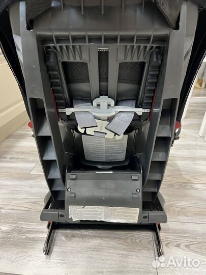 Детское автомобильное кресло