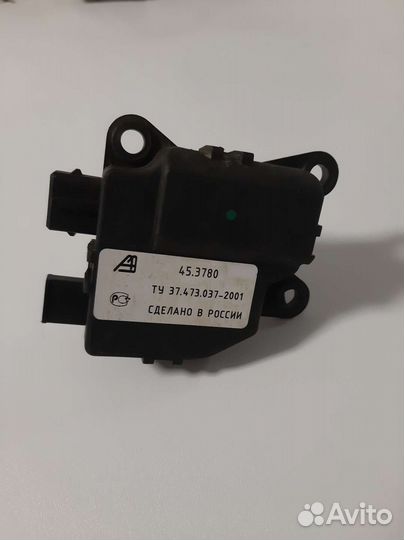 Моторедуктор заслонки отопителя