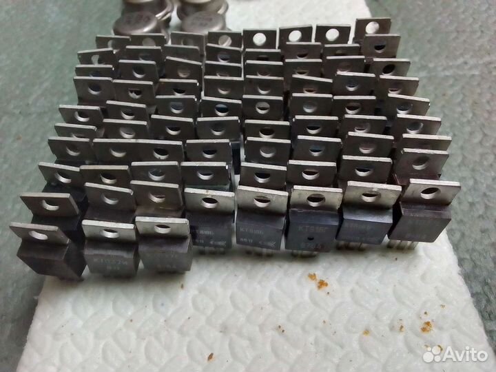 Транзистор