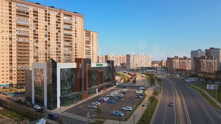 Магазин в торговом центре 14,7 м2