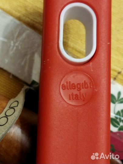 Лопатка для сыра.Половник.Чеснокодавилка.За всё