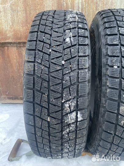 Bridgestone Blizzak DM-V1 225/70 R16 103R