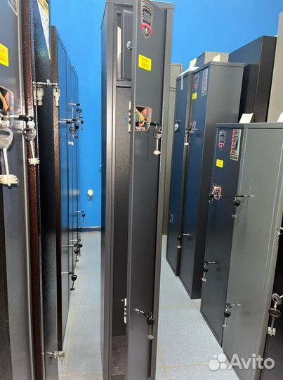 Сейф оружейный на 2 ружья мр-155 внут. высота 130