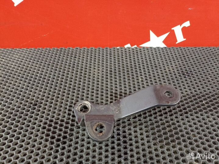 Кронштейн стойки стабилизатора