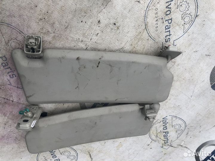 Козырек солнцезащитный Volvo C30 I рестайлинг (200