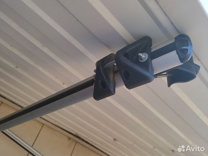 Багажник на крышу автомобиля универсальный