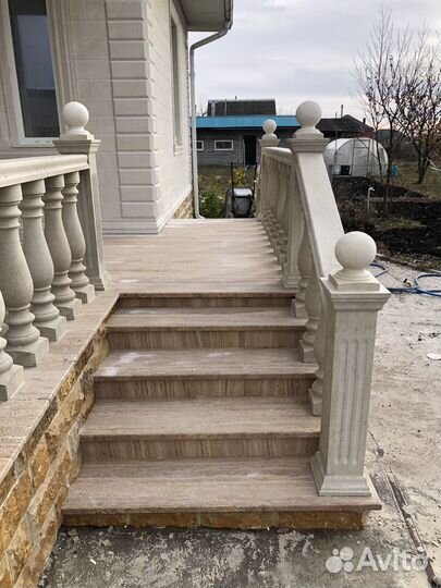 Балясины перила ступеньки из камня