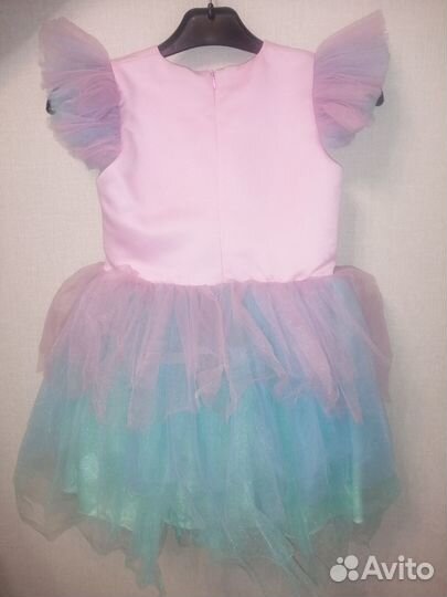 Нарядное платье для девочки размер 122-128