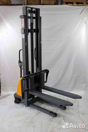 Штабелер с электроподъемом