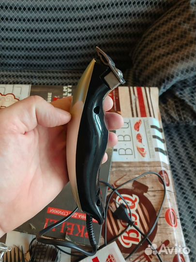 Машинка для стрижки волос