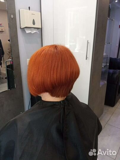 Модель на окрашивание волос