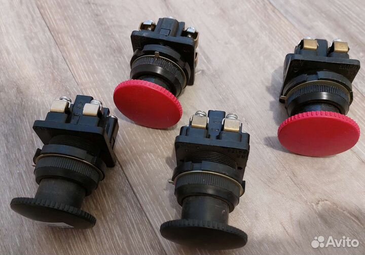 Кнопки стоповые/пусковые ке021У3 (цена за всё)