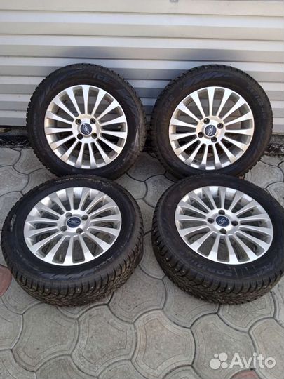 Pirelli Formula Ice 205/60 R16