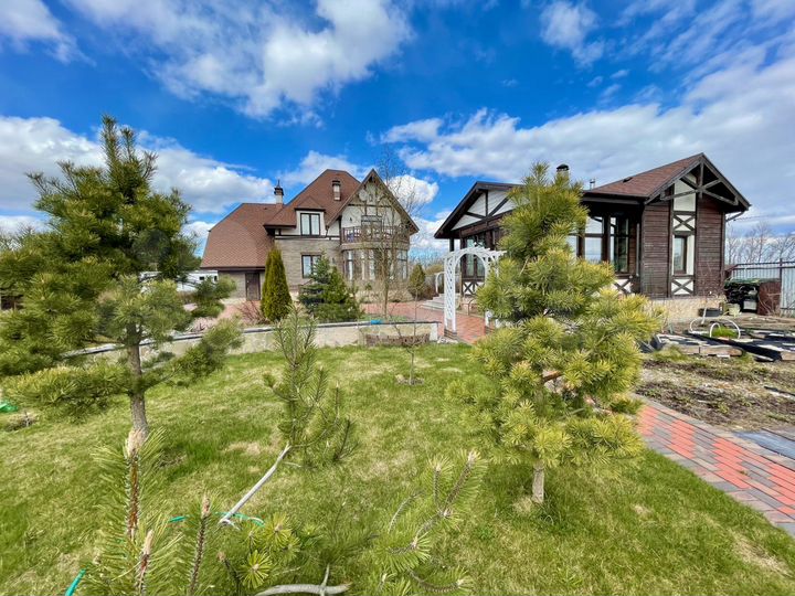 Коттедж 230 м² на участке 22 сот.