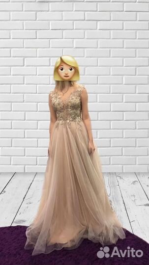 Вечернее платье