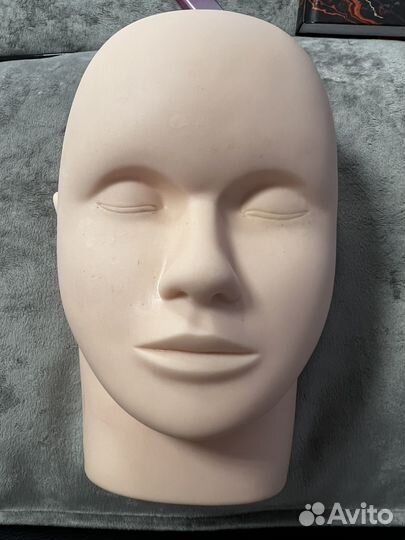 Голова манекена