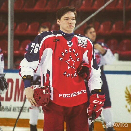 Тренер по хоккею